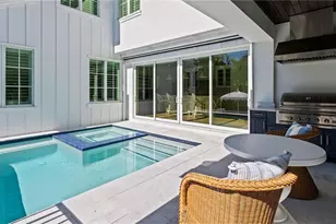 844 8th St S, Naples, FL 34102 - Photo 3