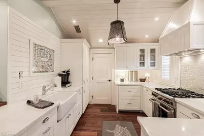 287 11th Ave S, Naples, FL 34102 - Photo 31