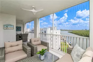 35 Bluebill Ave, Naples, FL 34108 - Photo 11