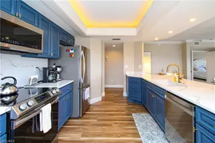 35 Bluebill Ave, Naples, FL 34108 - Photo 31