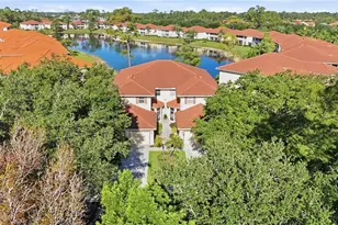 340 Robin Hood Cir, Naples, FL 34104 - Photo 3