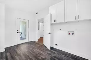 250 19th St NW, Naples, FL 34120 - Photo 33