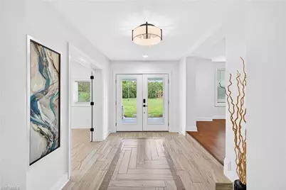 250 19th St NW, Naples, FL 34120 - Photo 5