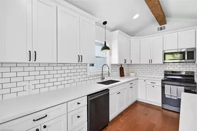 250 19th St NW, Naples, FL 34120 - Photo 13