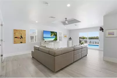 8009 Lagoon Rd, Fort Myers Beach, FL 33931 - Photo 15
