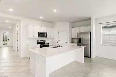 2525 Kona Way, Naples, FL 34120 - Photo 3