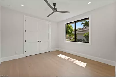 207 Monterey Dr, Naples, FL 34119 - Photo 25