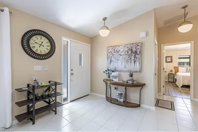 124 Versailles Cir, Naples, FL 34112 - Photo 9