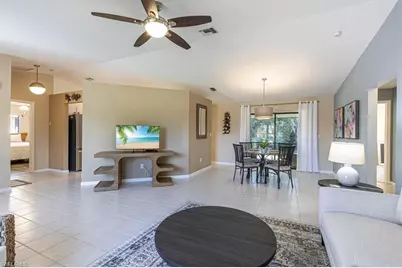 124 Versailles Cir, Naples, FL 34112 - Photo 5