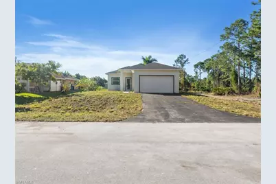 506 Trinity St E, Lehigh Acres, FL 33974 - Photo 19