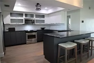 3049 SW 11th Pl, Cape Coral, FL 33914 - Photo 11