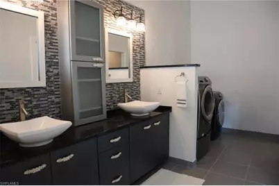 3049 SW 11th Pl, Cape Coral, FL 33914 - Photo 23