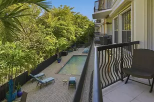 705 10th St S, Naples, FL 34102 - Photo 35