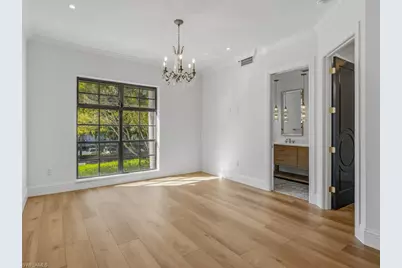 705 10th St S #202, Naples, FL 34102 - Photo 25