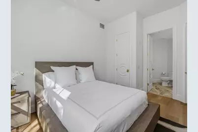 705 10th St S #202, Naples, FL 34102 - Photo 29