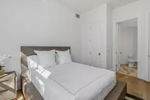 705 10th St S, Naples, FL 34102 - Photo 29