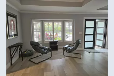 557 Parkwood Ln, Naples, FL 34103 - Photo 5