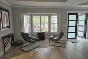 557 Parkwood Ln, Naples, FL 34103 - Photo 5