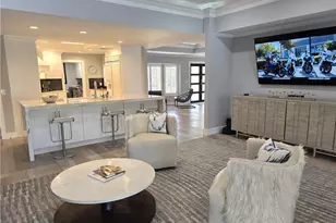 557 Parkwood Ln, Naples, FL 34103 - Photo 7