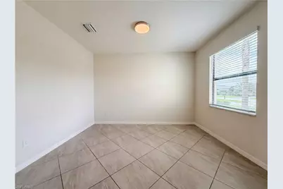 14102 Vindel Cir, Fort Myers, FL 33905 - Photo 11