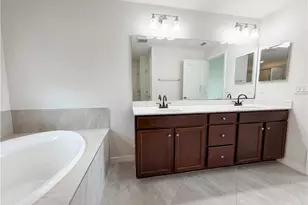 14102 Vindel Cir, Fort Myers, FL 33905 - Photo 31