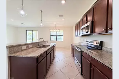 14102 Vindel Cir, Fort Myers, FL 33905 - Photo 13