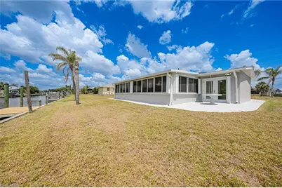 27381 Voyageur Dr, Punta Gorda, FL 33983 - Photo 37