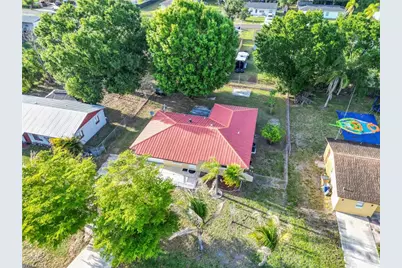 13426 1st St, Fort Myers, FL 33905 - Photo 5