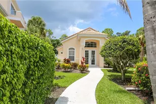 1044 Woodshire Ln, Naples, FL 34105 - Photo 39