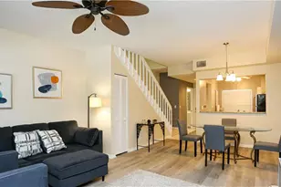 1044 Woodshire Ln, Naples, FL 34105 - Photo 7