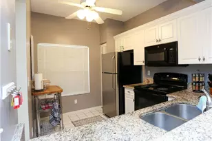 1044 Woodshire Ln, Naples, FL 34105 - Photo 11