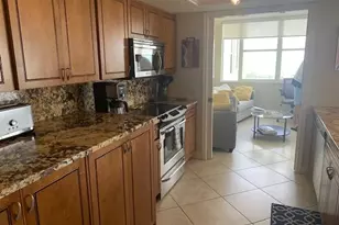 5550 Heron Point Dr, Naples, FL 34108 - Photo 19