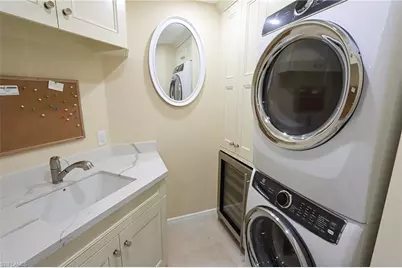 60 Seagate Dr #402, Naples, FL 34103 - Photo 23