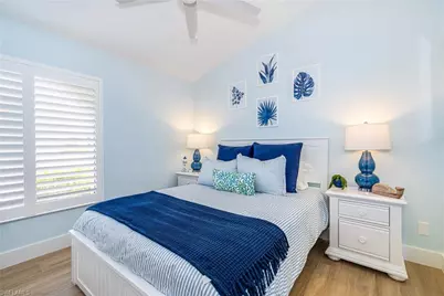 1374 Foxfire Ln, Naples, FL 34104 - Photo 21