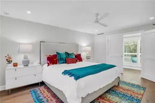 9517 Gulf Shore Dr, Naples, FL 34108 - Photo 23