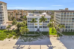 9517 Gulf Shore Dr, Naples, FL 34108 - Photo 31