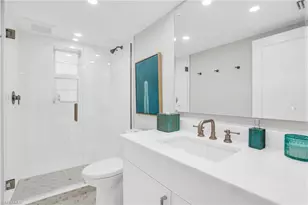 9517 Gulf Shore Dr, Naples, FL 34108 - Photo 21