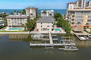 9517 Gulf Shore Dr, Naples, FL 34108 - Photo 5