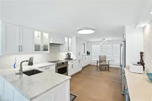 9517 Gulf Shore Dr, Naples, FL 34108 - Photo 15