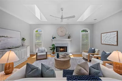 2092 Imperial Cir, Naples, FL 34110 - Photo 19