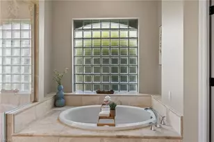 2092 Imperial Cir, Naples, FL 34110 - Photo 27