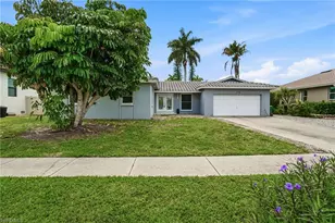 178 Bermuda Rd, Marco Island, FL 34145 - Photo 3