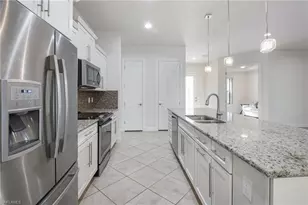 9074 Triangle Palm Ln, Fort Myers, FL 33913 - Photo 9