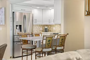 320 Seaview Ct, Marco Island, FL 34145 - Photo 7