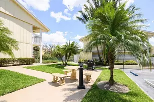 4625 Bayshore Dr, Naples, FL 34112 - Photo 15