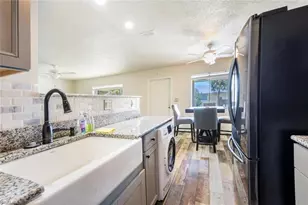 4625 Bayshore Dr, Naples, FL 34112 - Photo 5