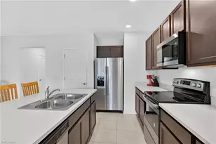 15396 Wildflower Cir, Naples, FL 34119 - Photo 9