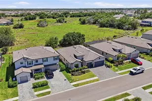 10896 Timber Creek Dr, Fort Myers, FL 33913 - Photo 3