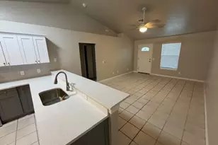 2779 Tropicana Blvd, Naples, FL 34116 - Photo 7