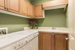 2728 Tiburon Blvd E, Naples, FL 34109 - Photo 29
